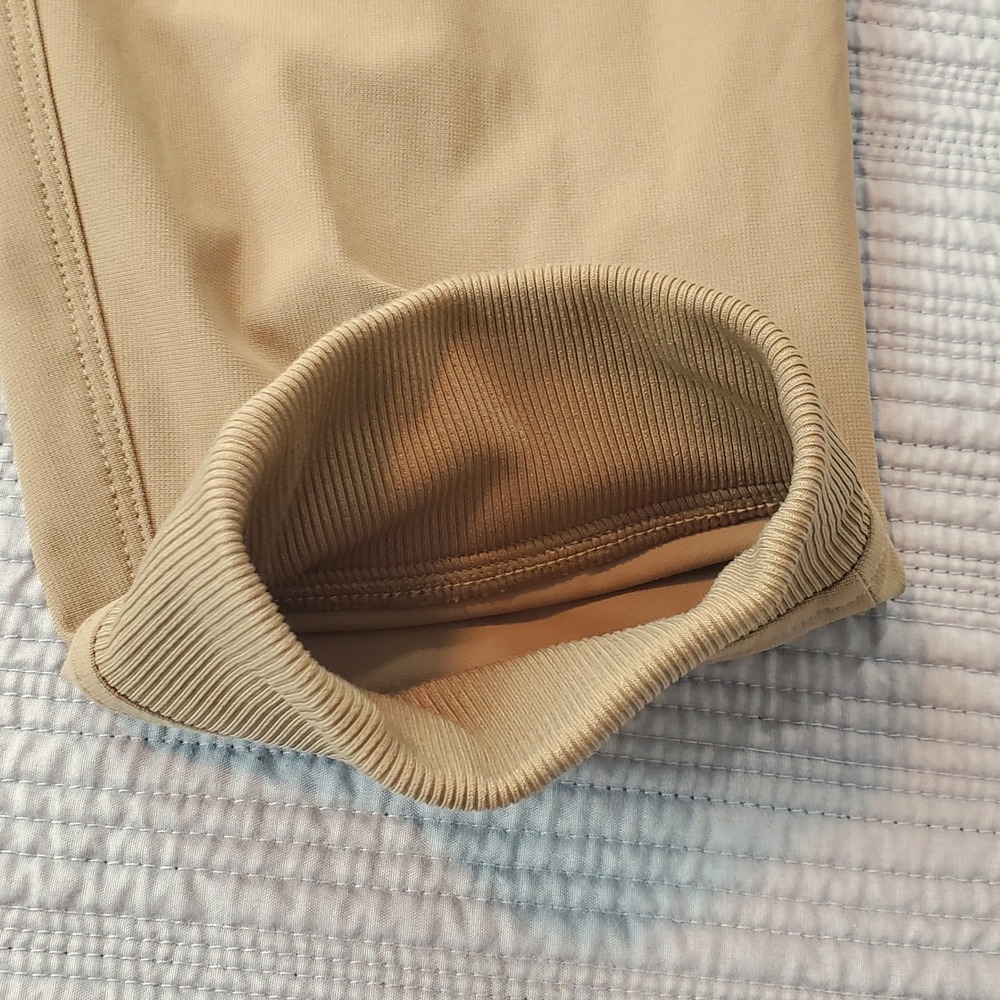 VRST Joggers Mens XXL Tan Excellent Back Zipper Pockets Stretch Commuter Pants - Picture 10 of 12